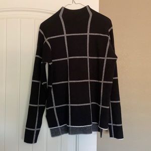 Max studio sweater